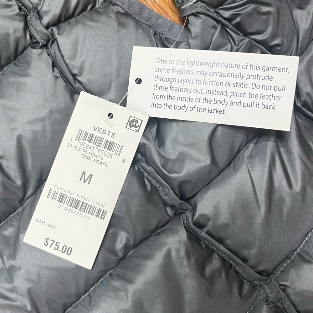 NWT Charter Club Gray Puffer Vest Size Medium - Picture 13 of 14